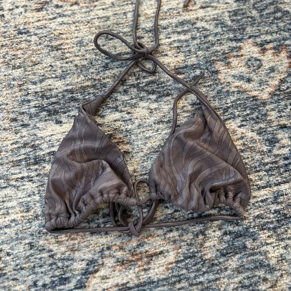 Rvca Tonal Zebra Triangle Top - image 1